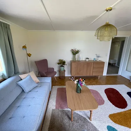 Daire Nest Above The