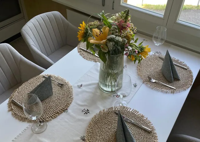 Nest Above The דירה *