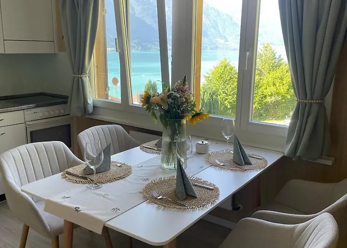 דירה Nest Above The