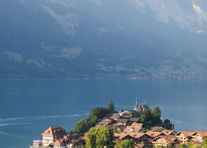 Nest Above The 伊瑟尔特瓦尔德